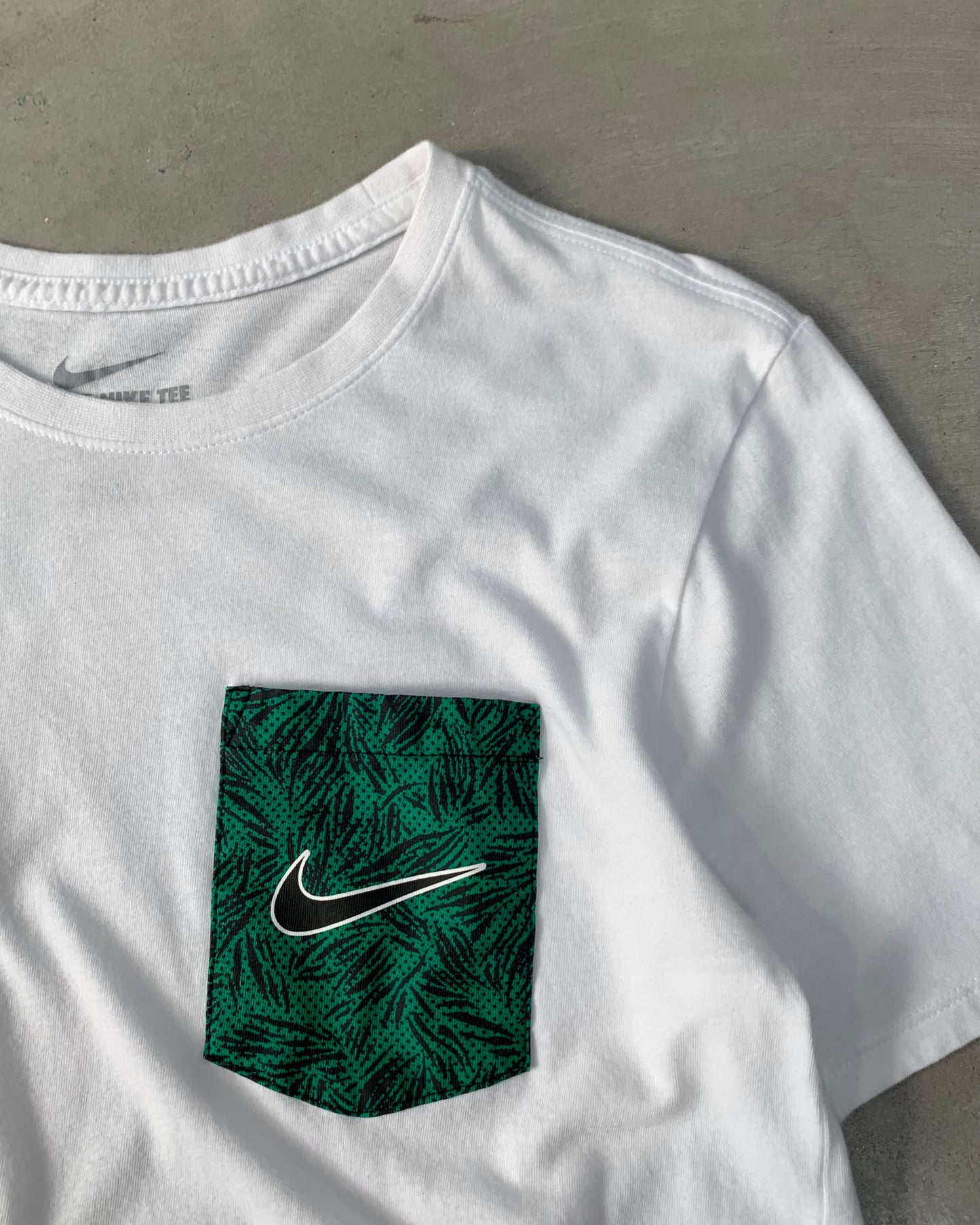 Nike Pocket Teeshirt