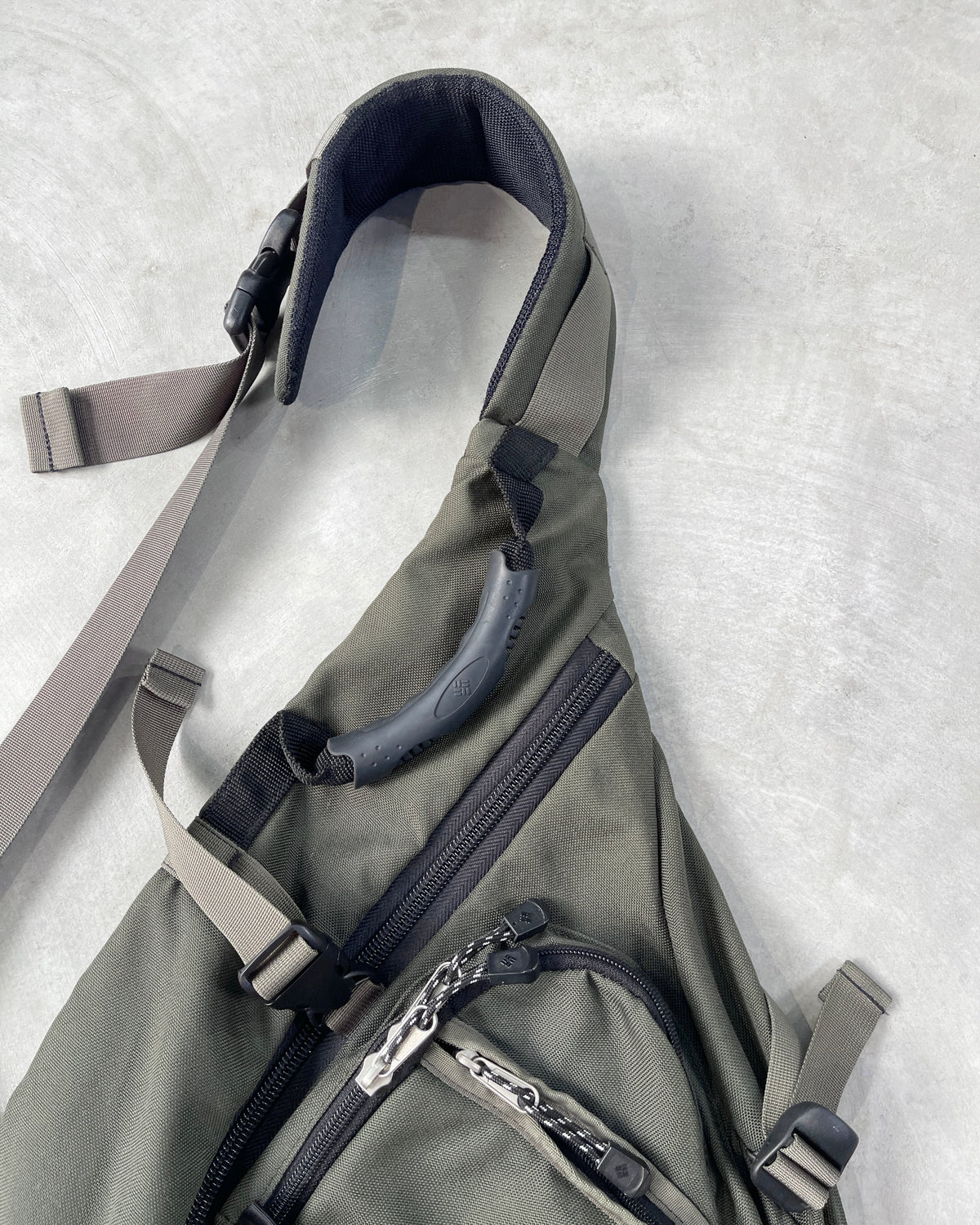 Columbia Gorpcore Sling Bag (Rare find)