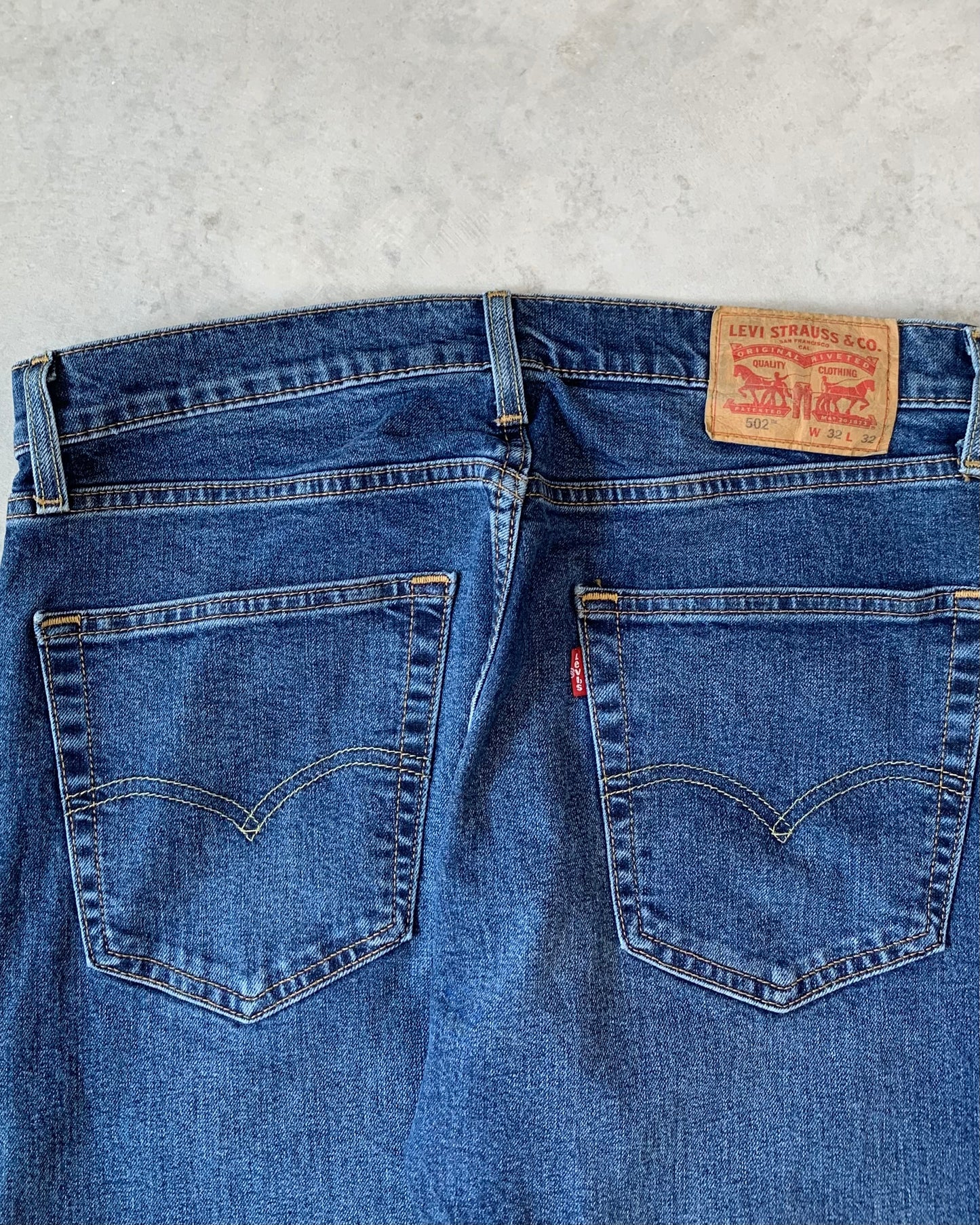 Levi's 502 Jean